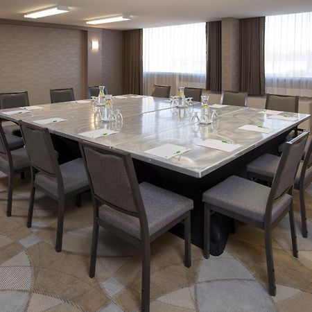 Holiday Inn Winnipeg-South By Ihg Экстерьер фото