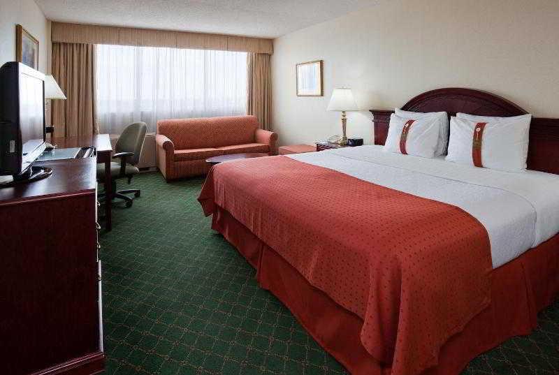 Holiday Inn Winnipeg-South By Ihg Экстерьер фото