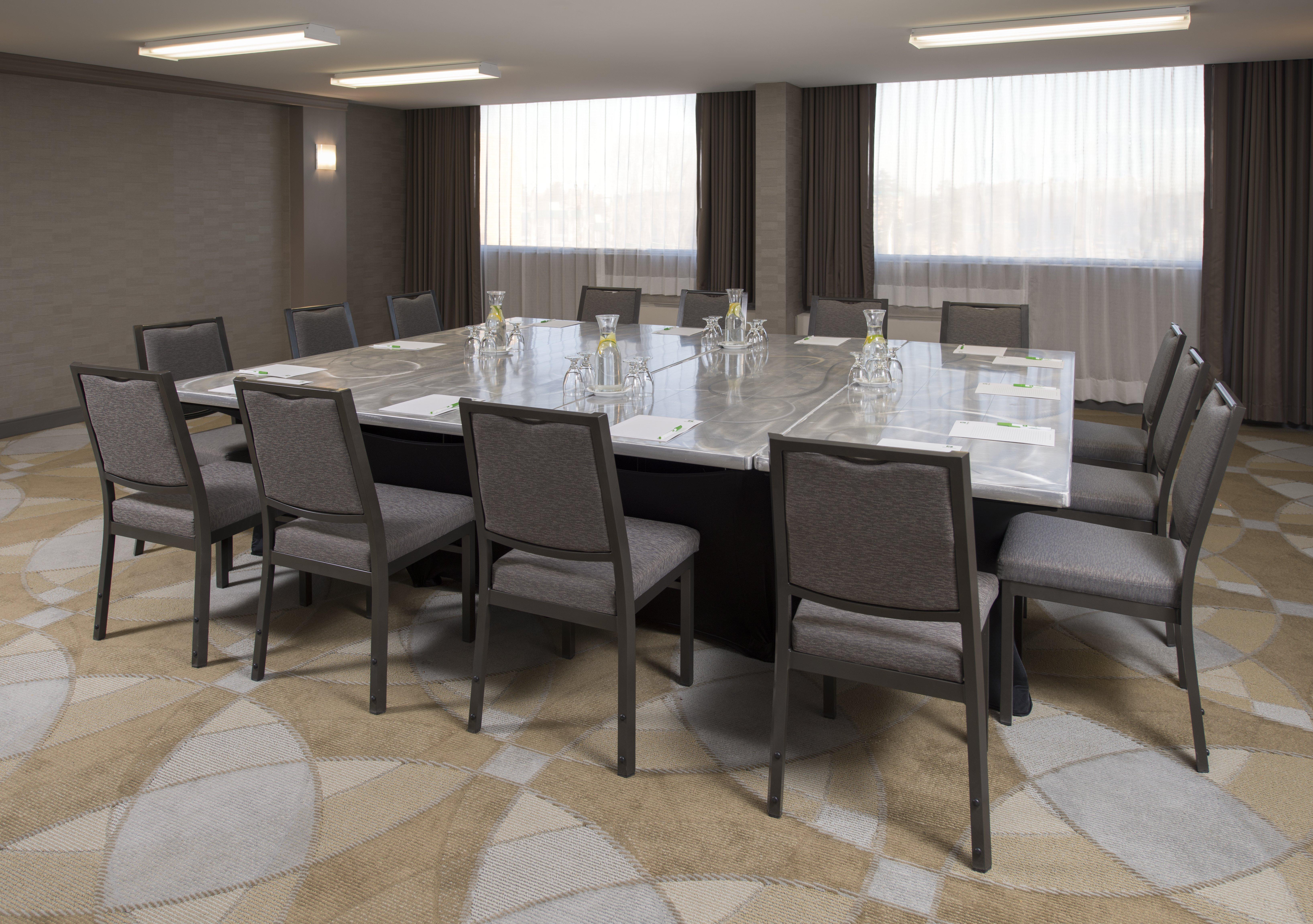 Holiday Inn Winnipeg-South By Ihg Экстерьер фото