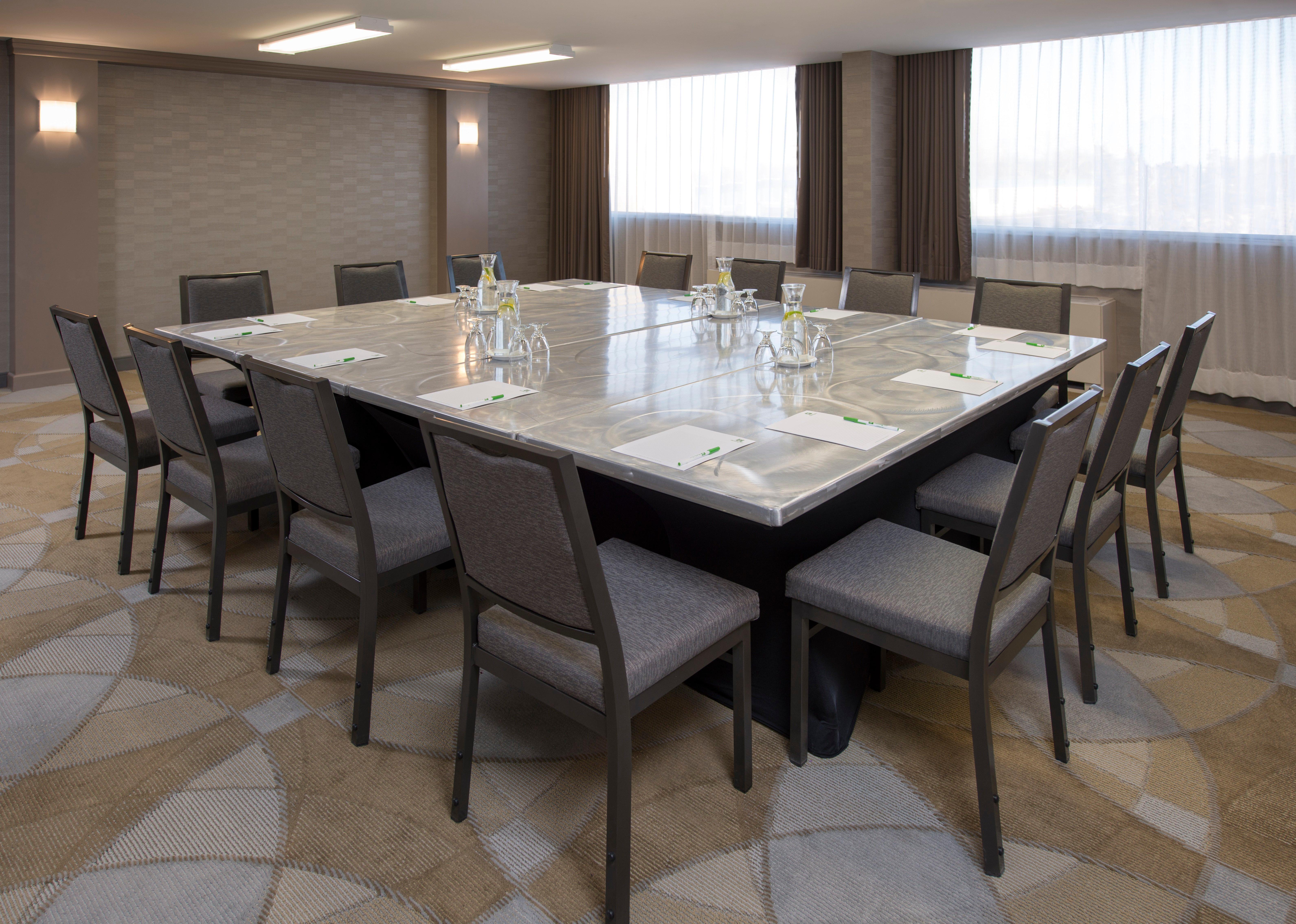 Holiday Inn Winnipeg-South By Ihg Экстерьер фото