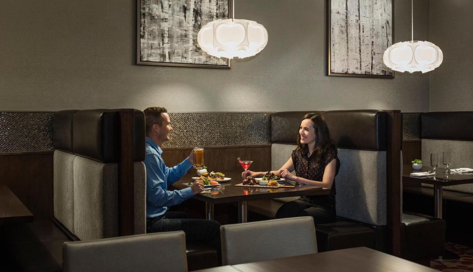 Holiday Inn Winnipeg-South By Ihg Экстерьер фото