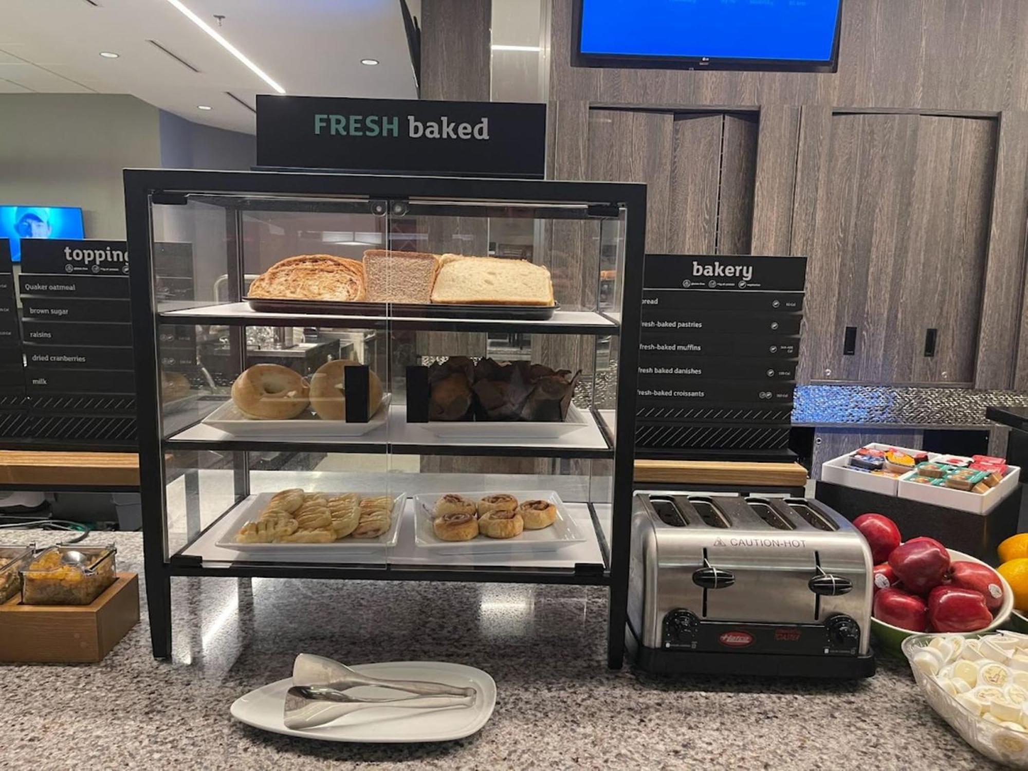 Holiday Inn Winnipeg-South By Ihg Экстерьер фото