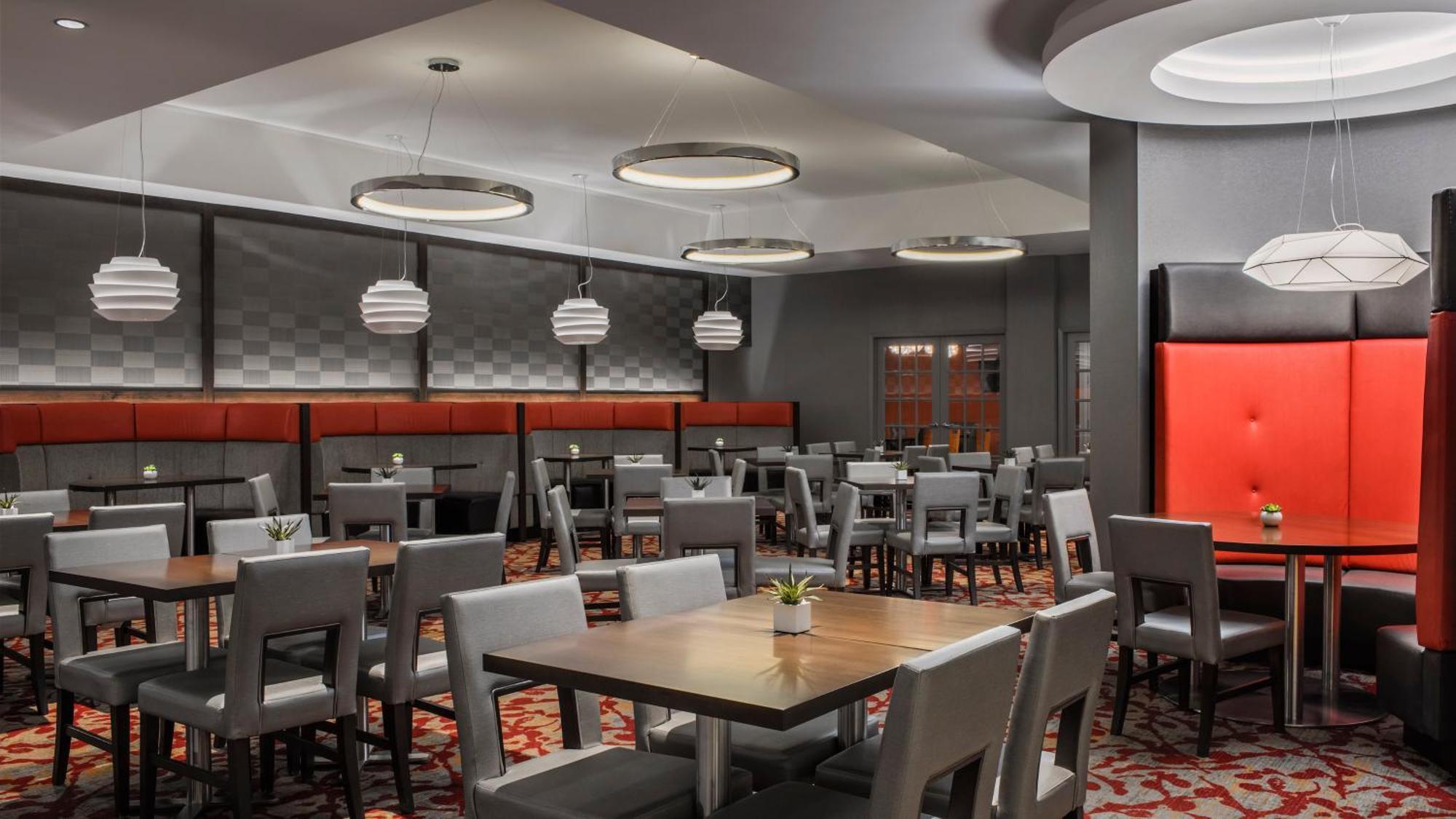 Holiday Inn Winnipeg-South By Ihg Экстерьер фото