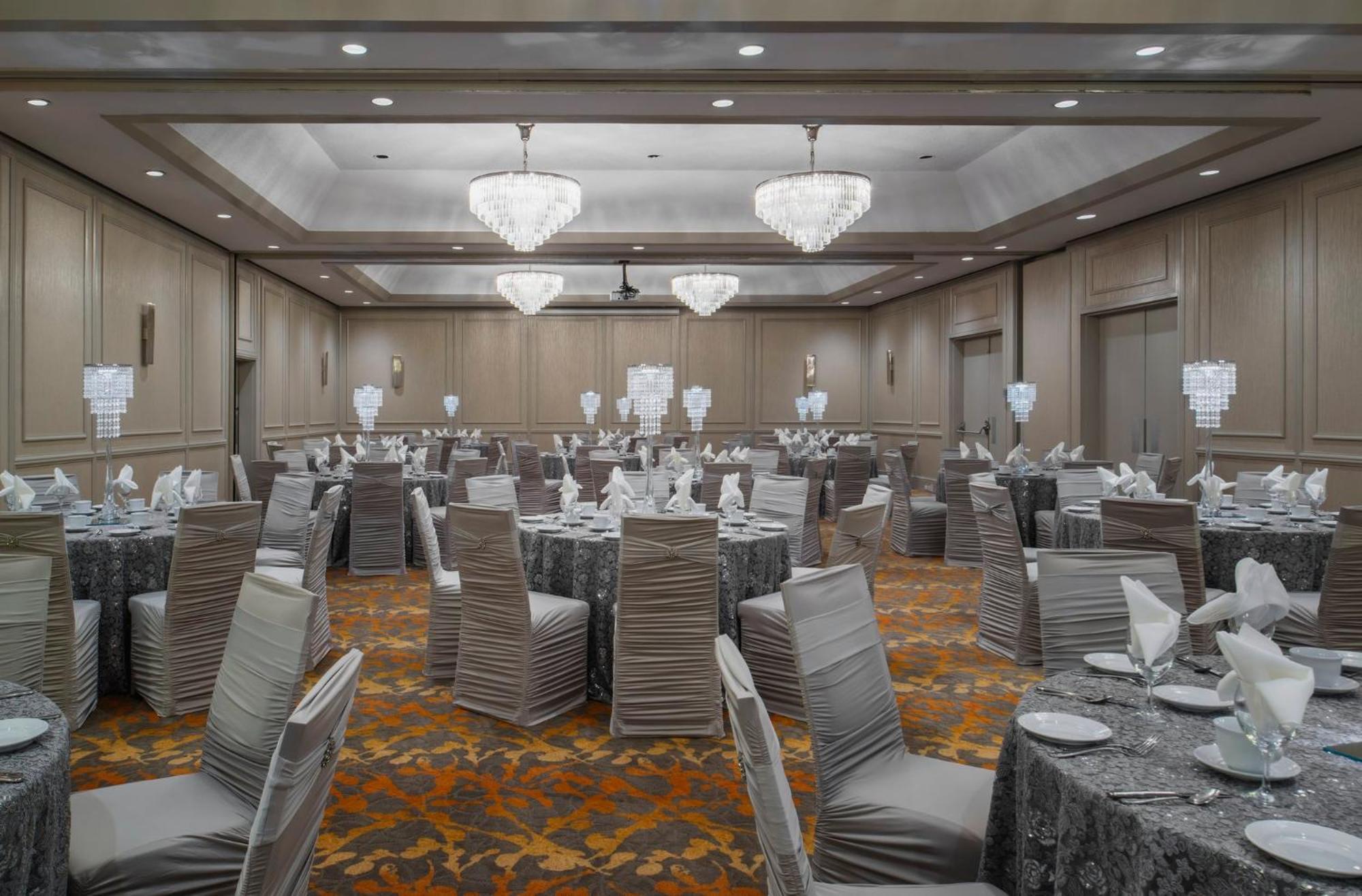 Holiday Inn Winnipeg-South By Ihg Экстерьер фото