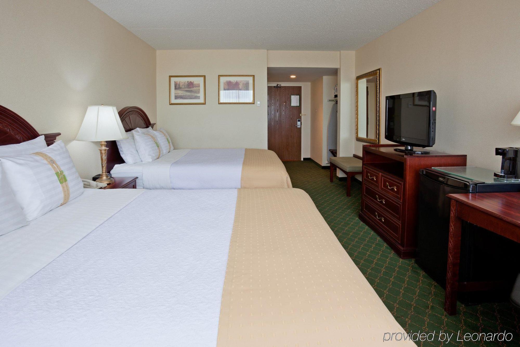 Holiday Inn Winnipeg-South By Ihg Экстерьер фото